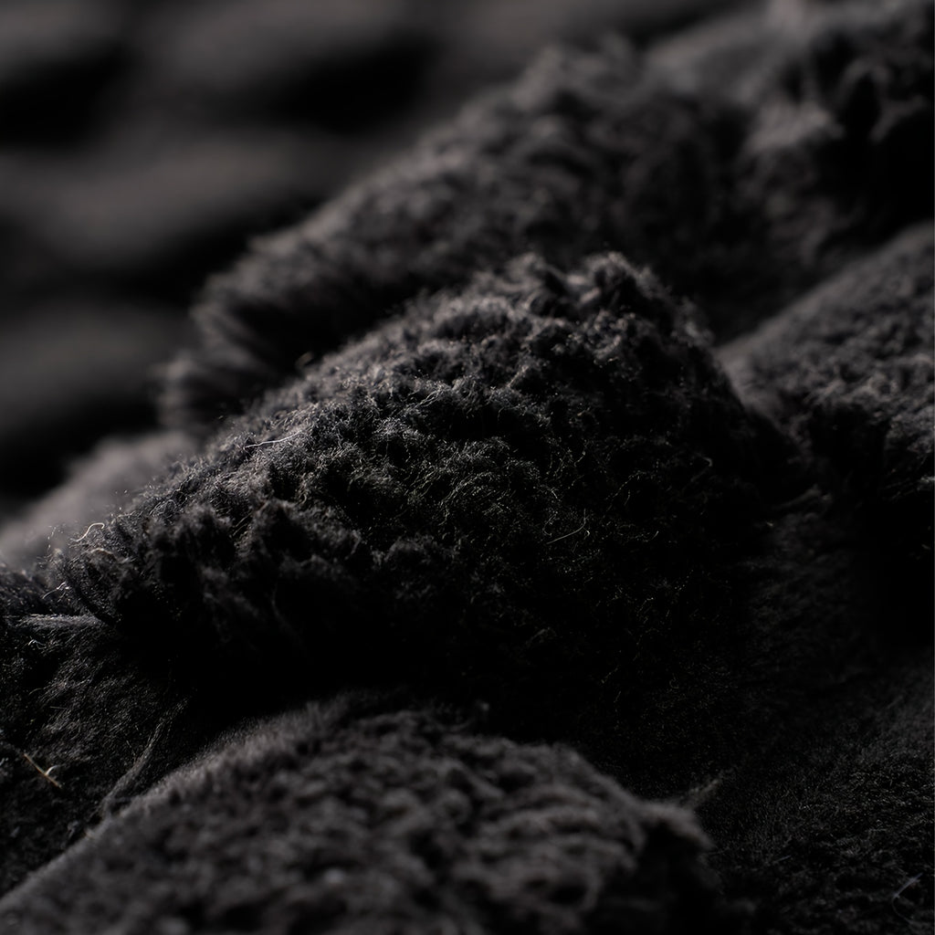 Tapis de bain rond noir mat à relief nuage, deux formats