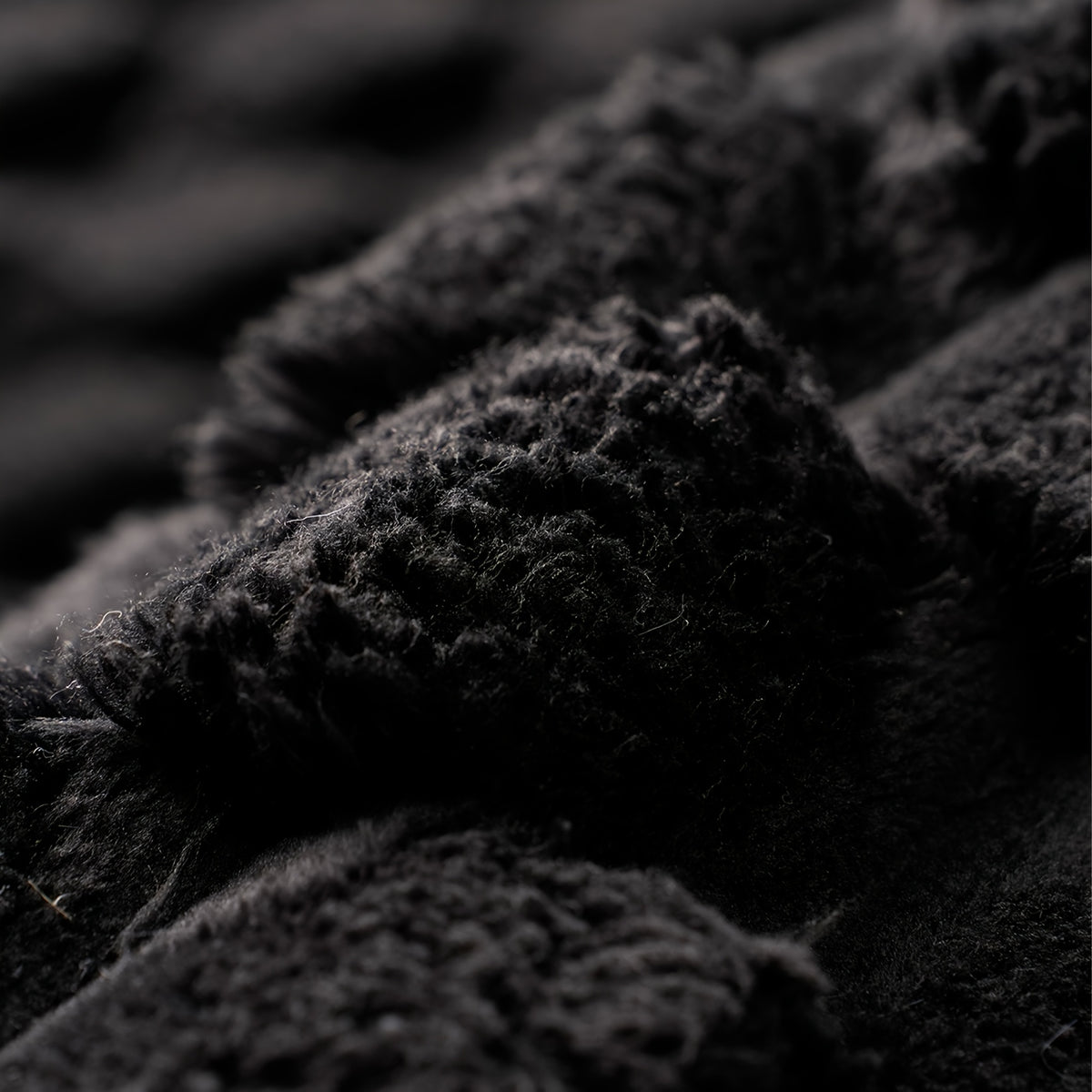 Tapis de bain rond noir mat à relief nuage, deux formats