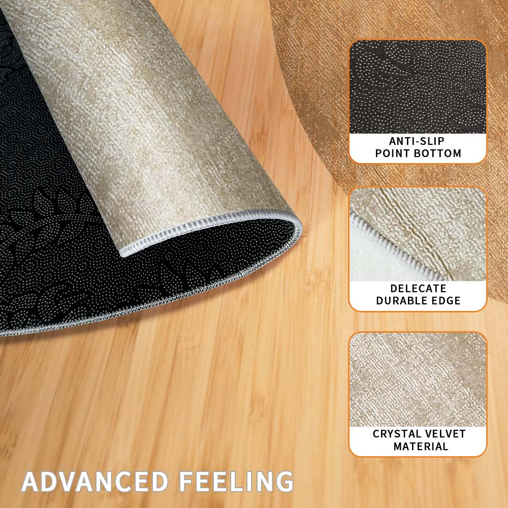 Tapis rond beige, une moitié chinée, une moitié rayée fine