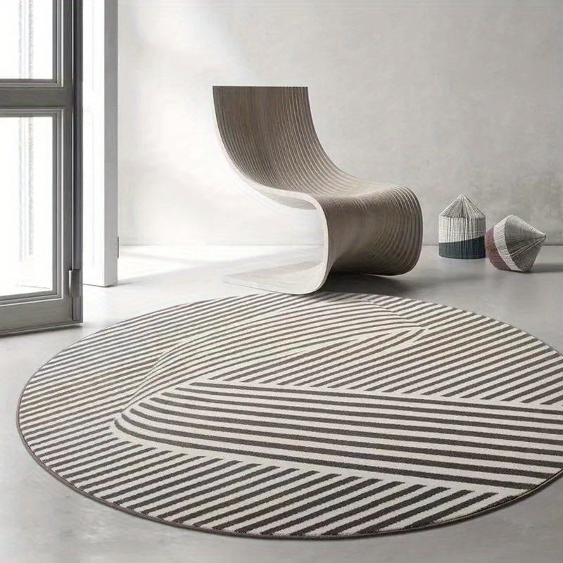 Tapis rond blanc et noir à rayures courbes, velours 10 mm