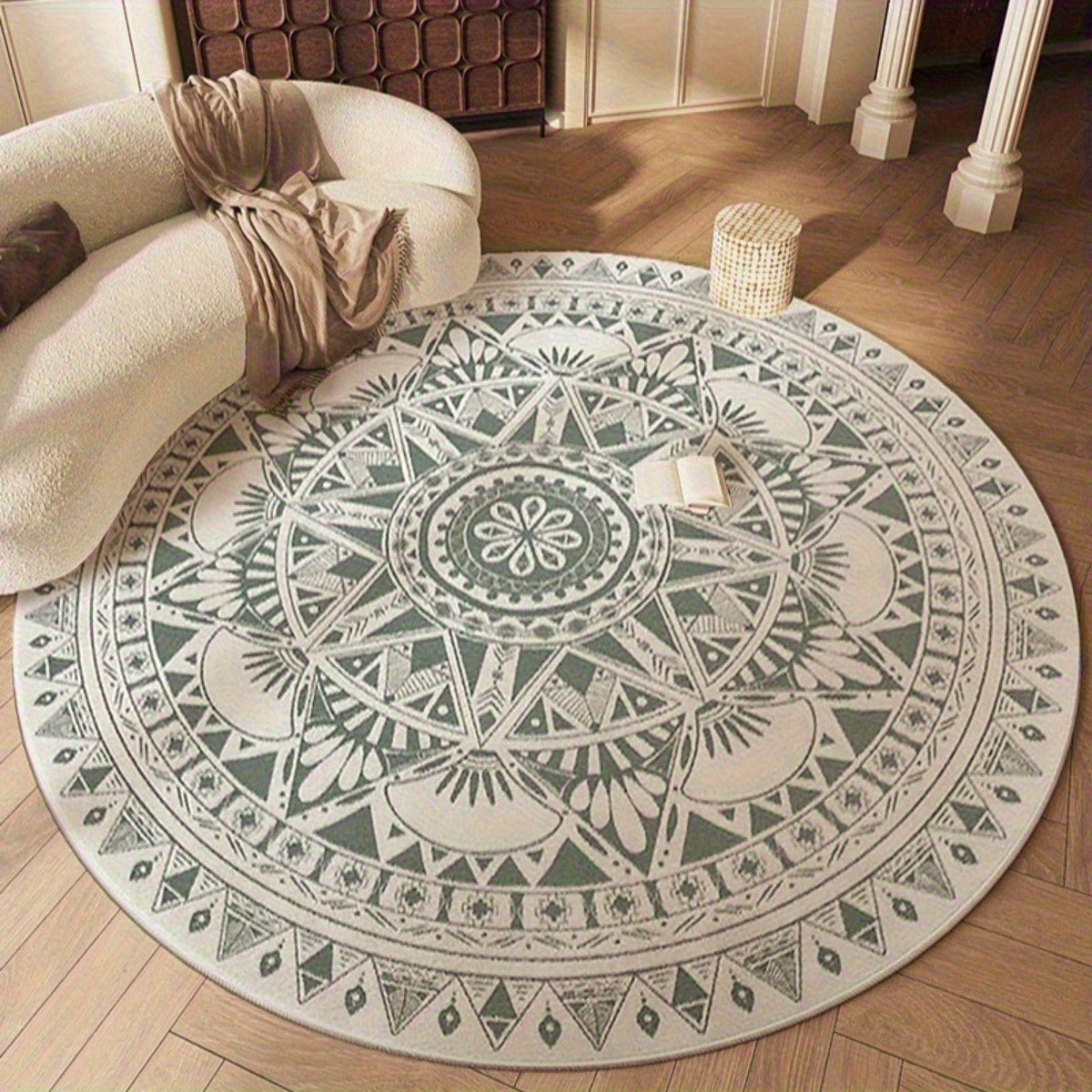 Tapis rond bohème à mandala vert sauge, en 160 ou 180 cm