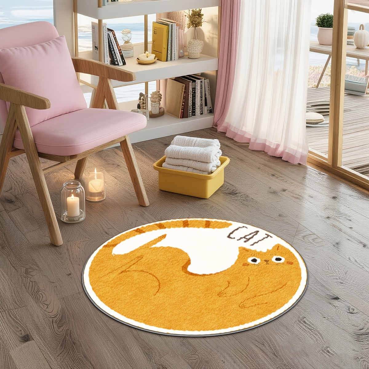 Tapis rond chat roux couché, fond ambre et bordure blanche