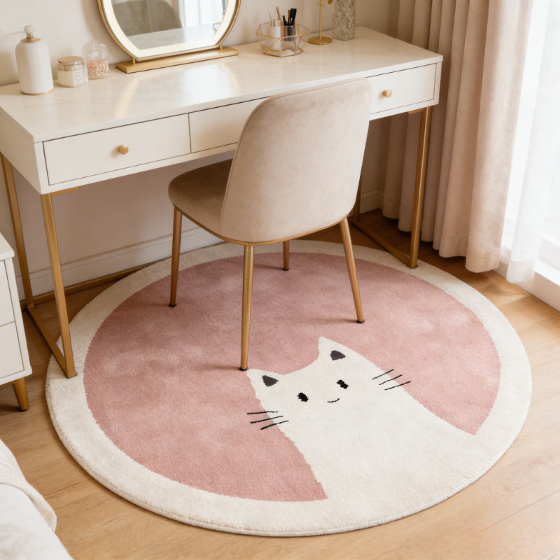 Tapis rond chaton blanc sur fond rose poudré ou bleu jean