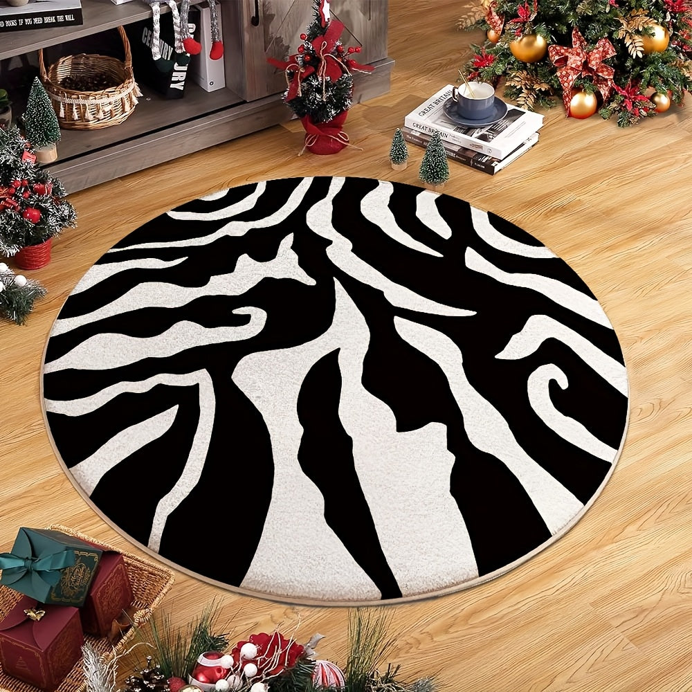 Tapis rond crème traversé de larges vagues noires tissées