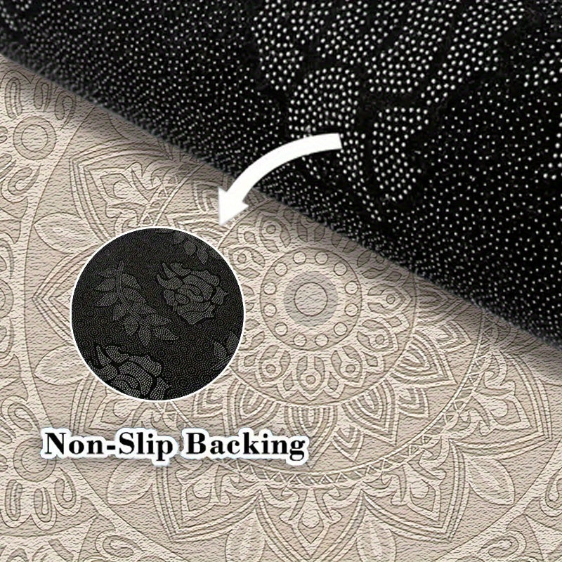 Tapis rond crème, mandala ton sur ton et envers caoutchouc