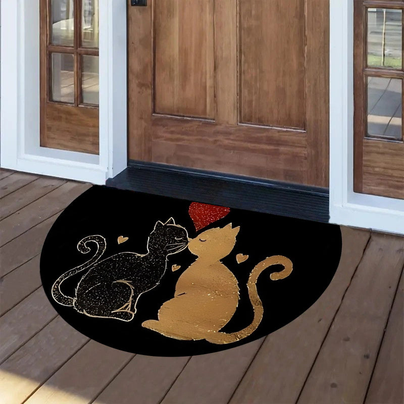 Tapis rond demi-lune noir, deux chats dorés et cœur rouge