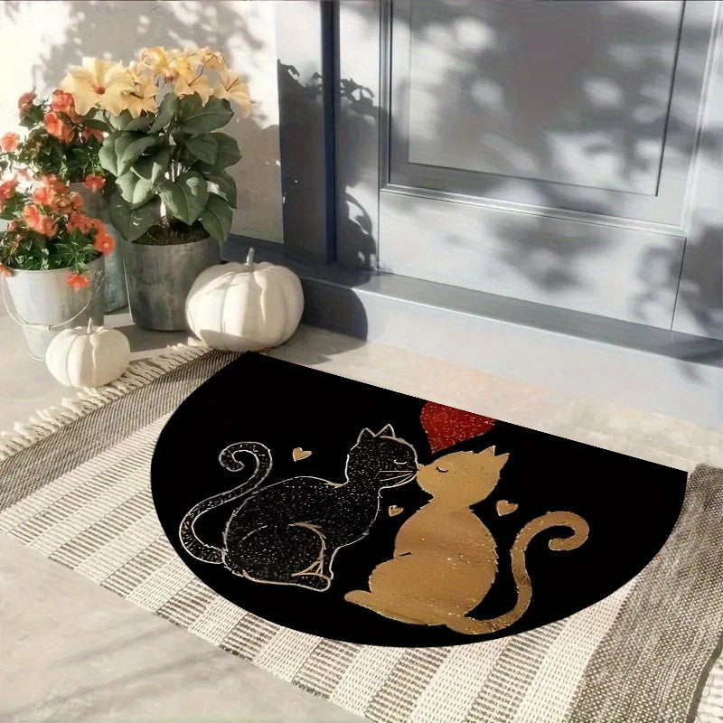 Tapis rond demi-lune noir, deux chats dorés et cœur rouge