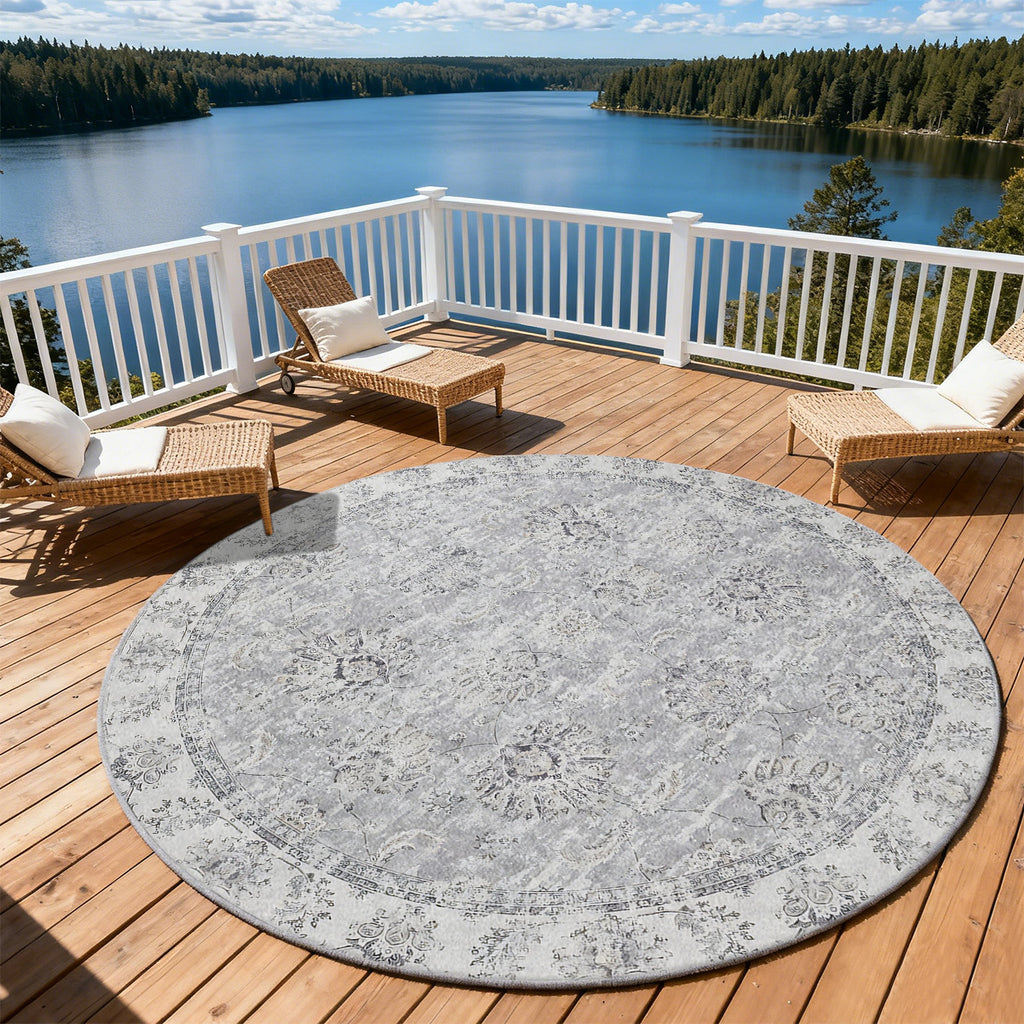 Tapis rond gris vintage à médaillon floral persan délavé