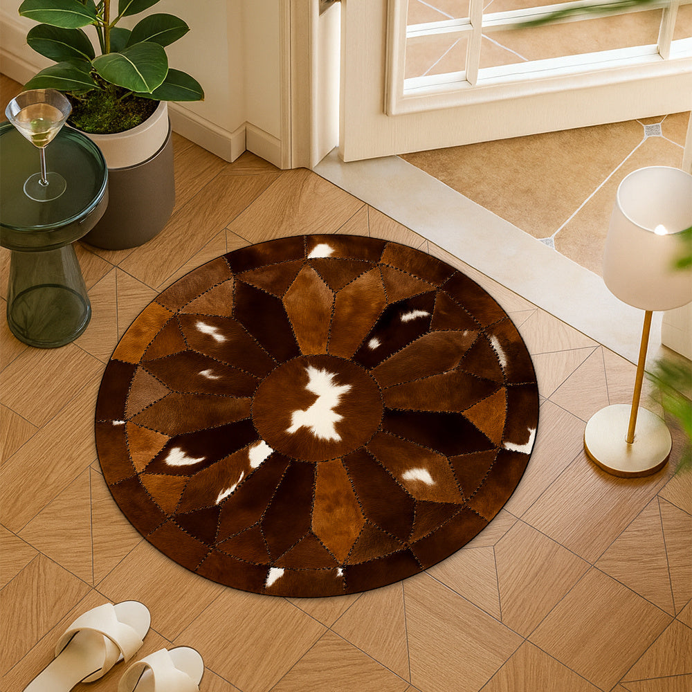 Tapis rond imprimé patchwork façon peau, brun et blanc cassé