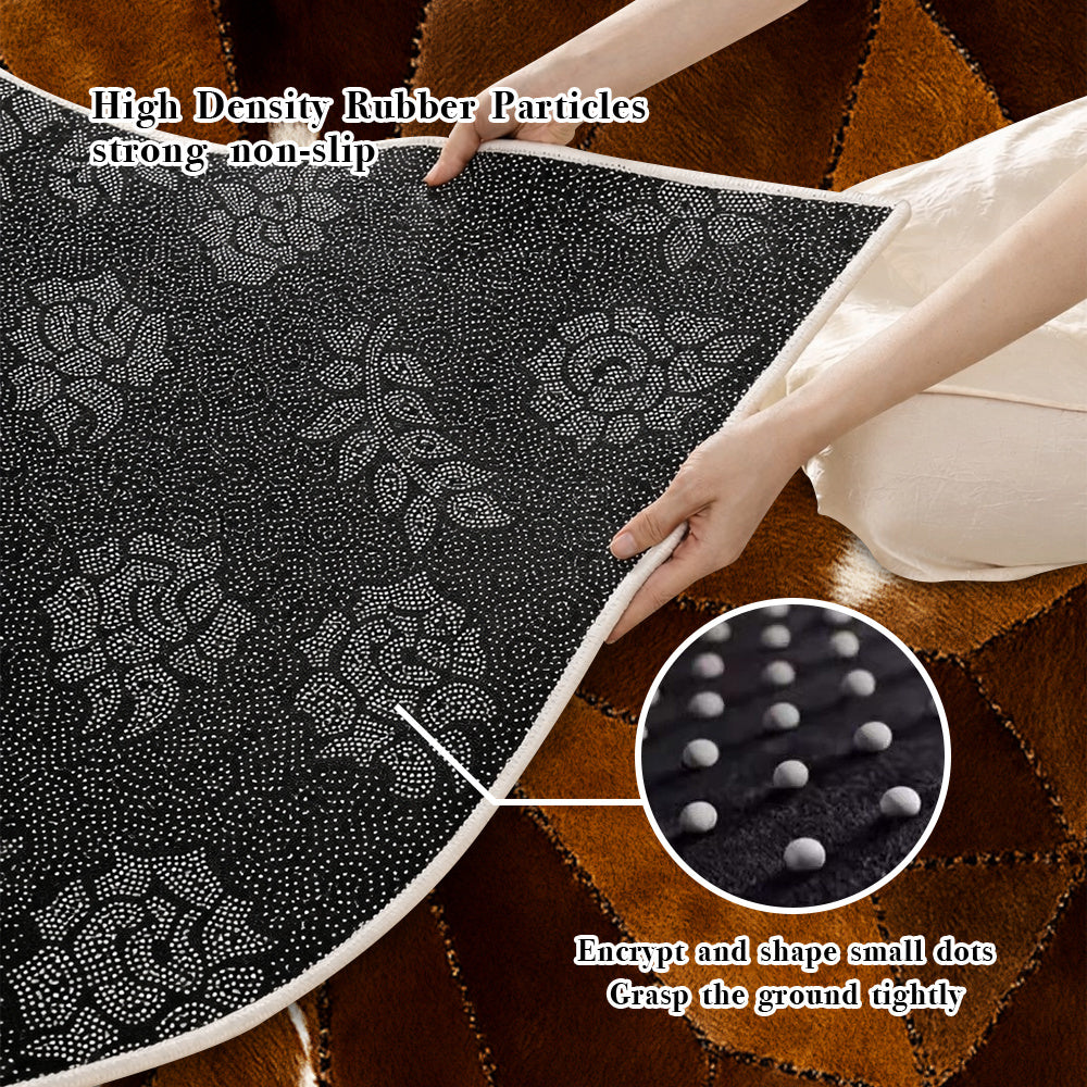 Tapis rond imprimé patchwork façon peau, brun et blanc cassé