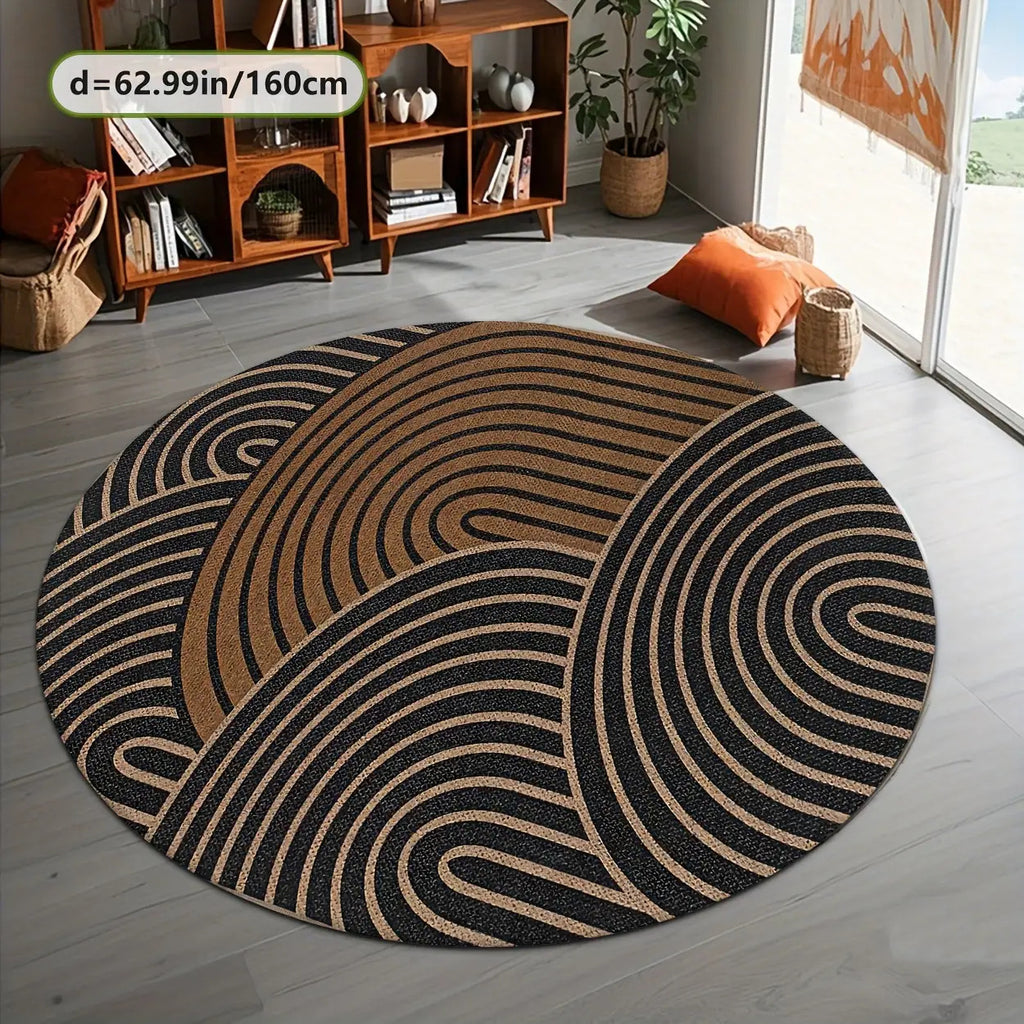 Tapis rond mi-noir et mi-camel, trois arcs emboîtés rayés