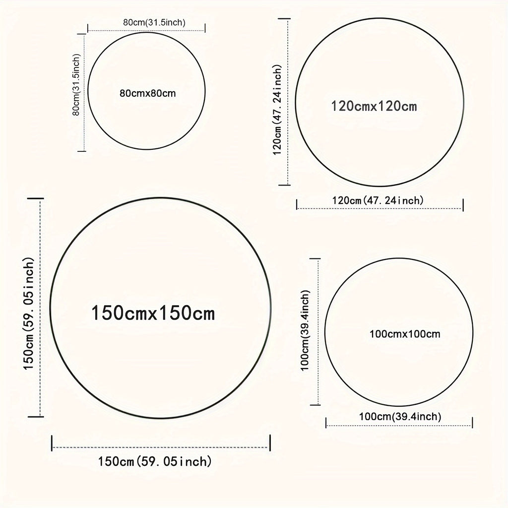 Tapis rond noir à lettrage imprimé et fouet de pâtissier