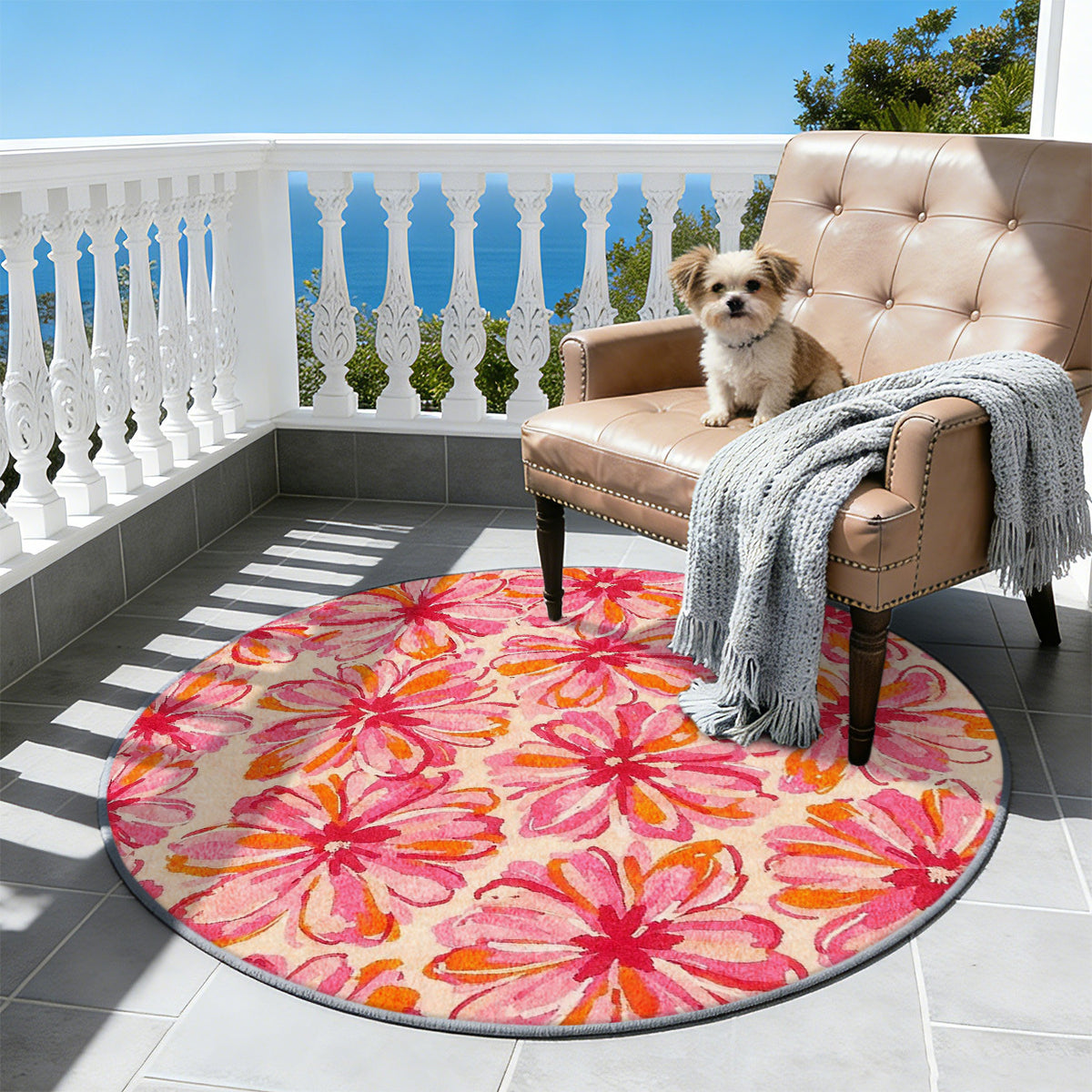Tapis rond rose fuchsia à grandes marguerites aquarellées