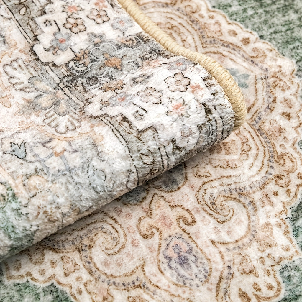 Tapis rond vert sauge, médaillon persan délavé et bordure florale